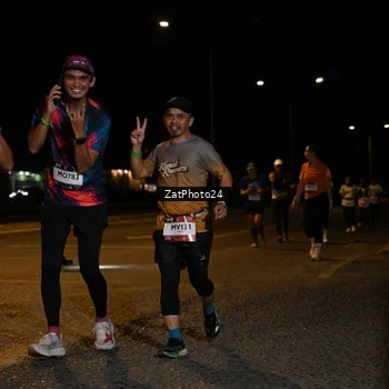 Runner Photo 7676069