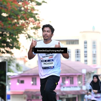 Runner Photo 7676077