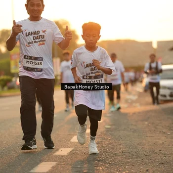 Runner Photo 7676078