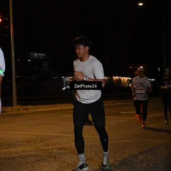 Runner Photo 7676080