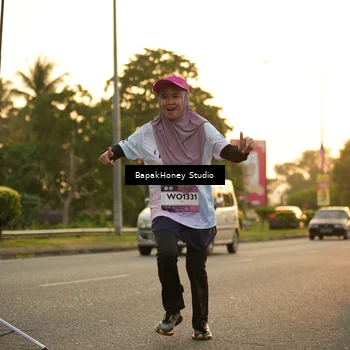 Runner Photo 7676085