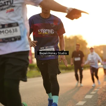 Runner Photo 7676092