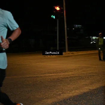 Runner Photo 7676114