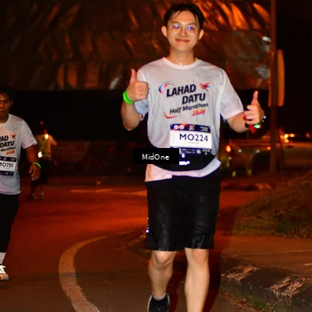 Runner Photo 7676121