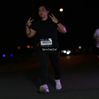 Runner Photo 7676136