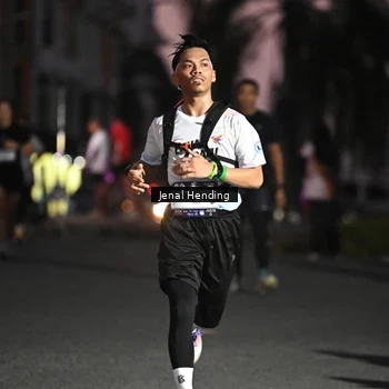 Runner Photo 7676137