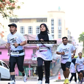 Runner Photo 7676146