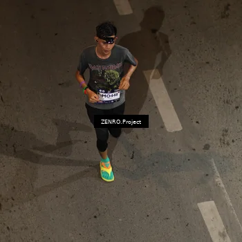 Runner Photo 7676154
