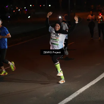 Runner Photo 7676168