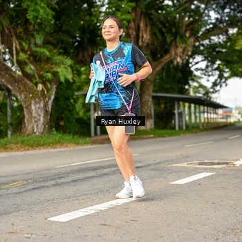 Runner Photo 7676173