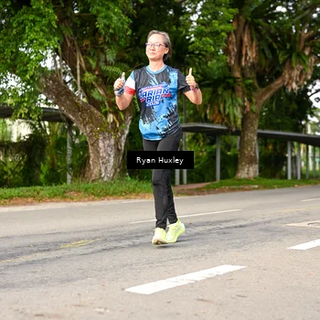 Runner Photo 7676184
