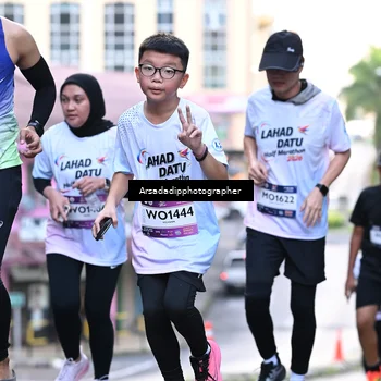 Runner Photo 7676187