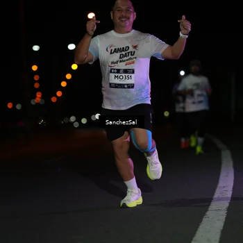 Runner Photo 7676189