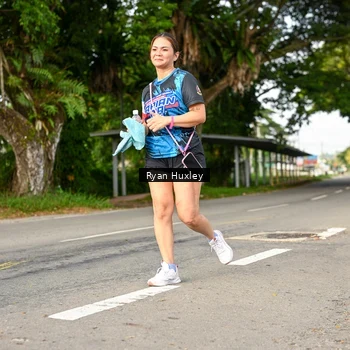 Runner Photo 7676192