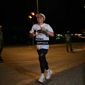 Runner Photo 7676194