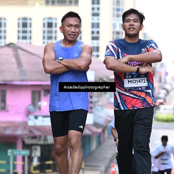 Runner Photo 7676211