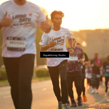Runner Photo 7676213
