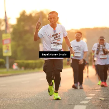 Runner Photo 7676233