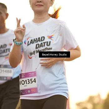 Runner Photo 7676256