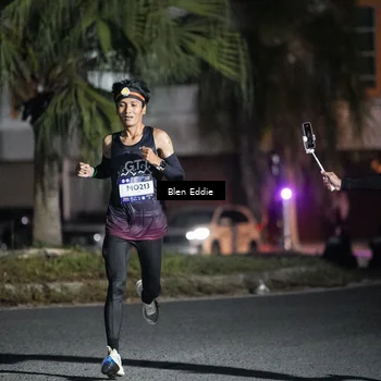 Runner Photo 7676267