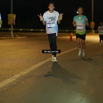 Runner Photo 7676290