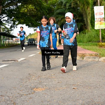 Runner Photo 7676294