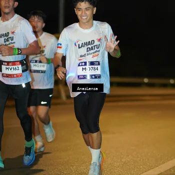 Runner Photo 7676299