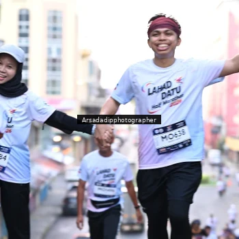 Runner Photo 7676304