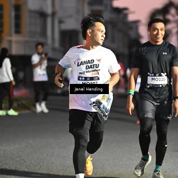 Runner Photo 7676306