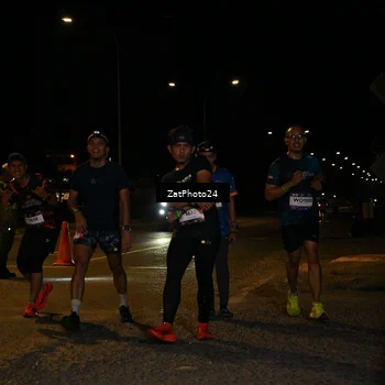 Runner Photo 7676316