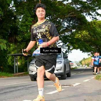 Runner Photo 7676333