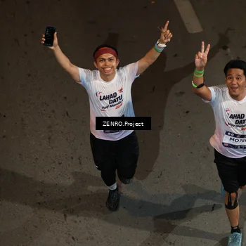 Runner Photo 7676348