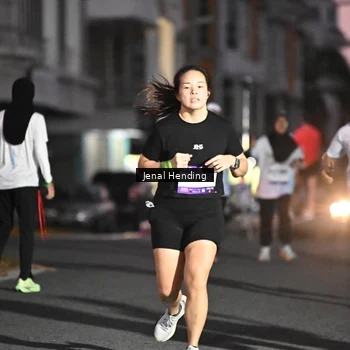 Runner Photo 7676353