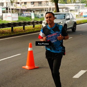 Runner Photo 7676388