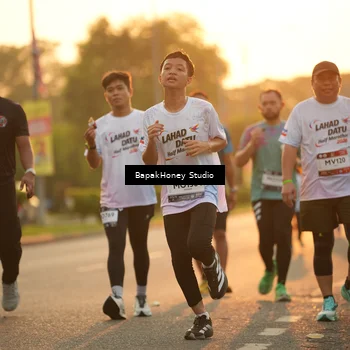 Runner Photo 7676389