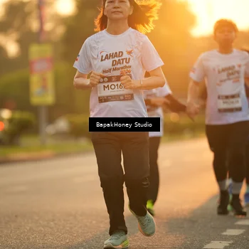 Runner Photo 7676399