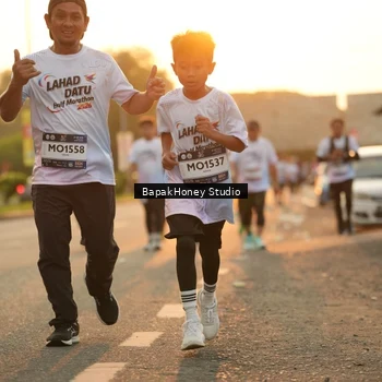 Runner Photo 7676401
