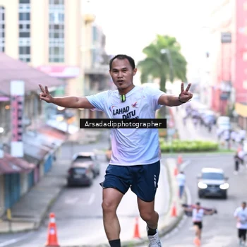 Runner Photo 7676412
