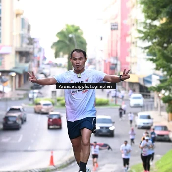 Runner Photo 7676417