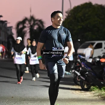 Runner Photo 7676419