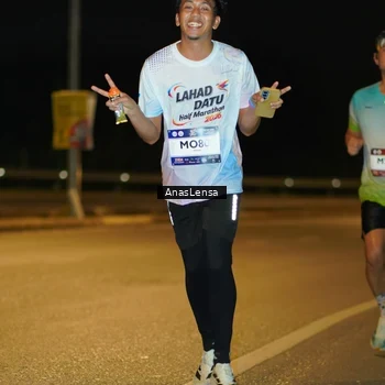 Runner Photo 7676421