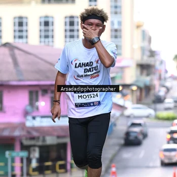 Runner Photo 7676426