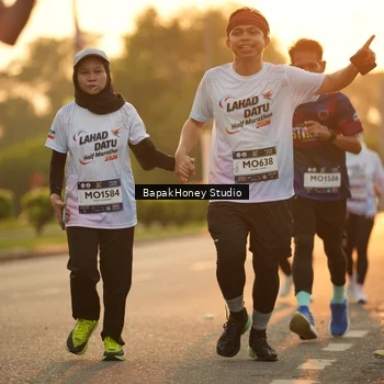 Runner Photo 7676436