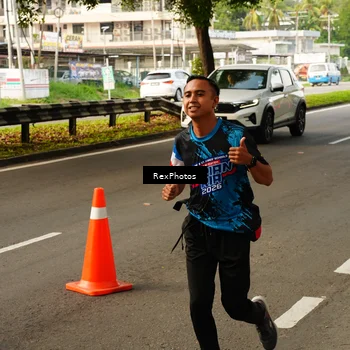 Runner Photo 7676458