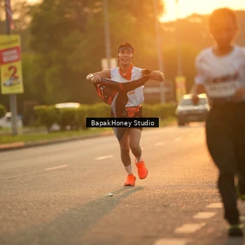 Runner Photo 7676465