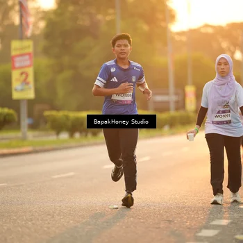 Runner Photo 7676467