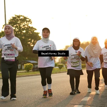 Runner Photo 7676473