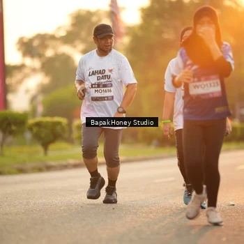 Runner Photo 7676483