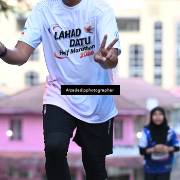 Runner Photo 7676498