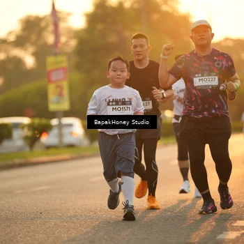 Runner Photo 7676512